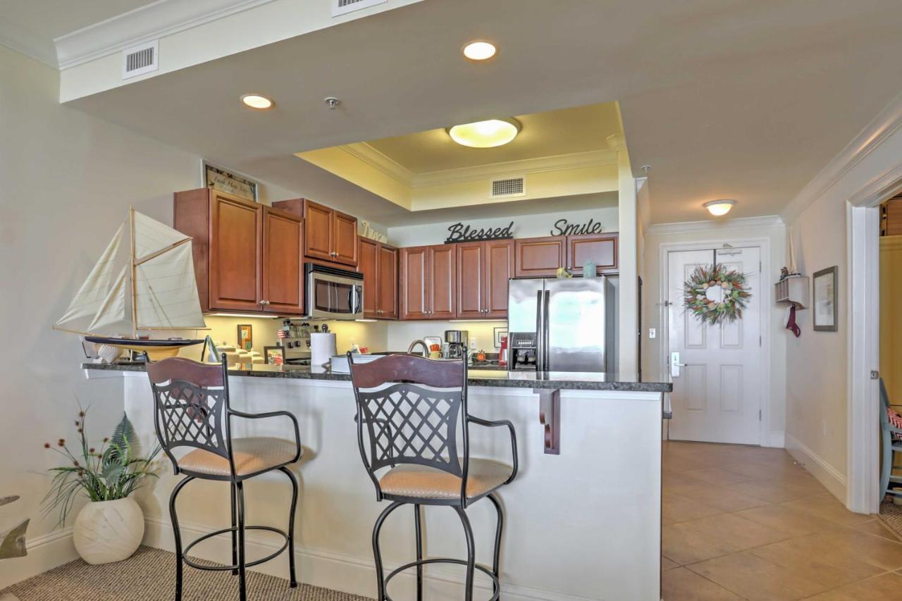 Appartement Beachfront Bliss On With Pool Access!